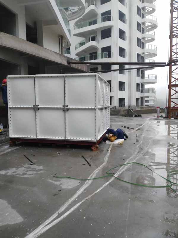 四川洪雅玻璃钢水箱一台规格3m-3m-2mCdblgccom20220705